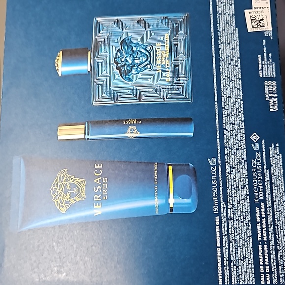 Versace Mens Parfum Gift Set. NIB - Picture 8 of 11
